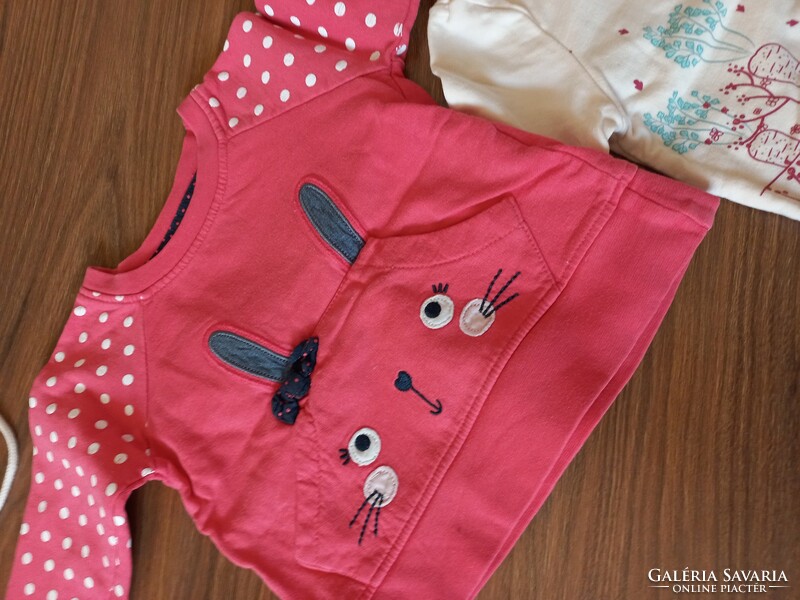 74- Es clothing package for a little girl