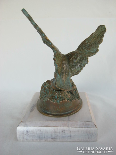 Bronze or copper eagle turul bird statue weighs 2.1 kg