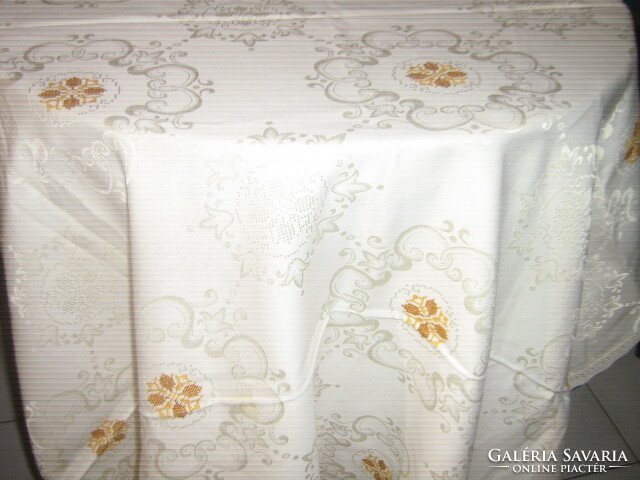 Dreamy special hand-embroidered baroque floral silk tablecloth with lacy edges