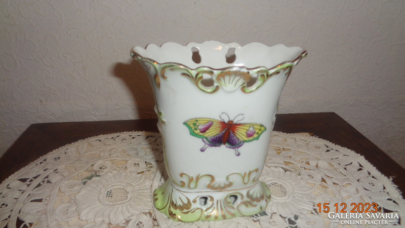 Herend oval vase, with Victorian decor, 12 cm,