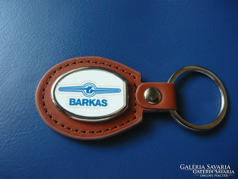 Barkas metal key ring on a leather base