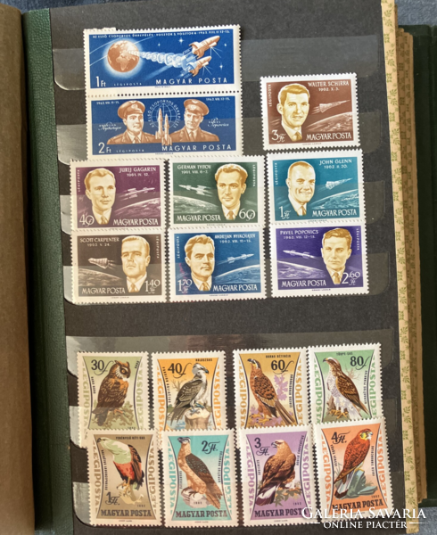 Magyar postatiszta bélyegek az 1957 -1967 időszakból régi csatos albumba rendezve