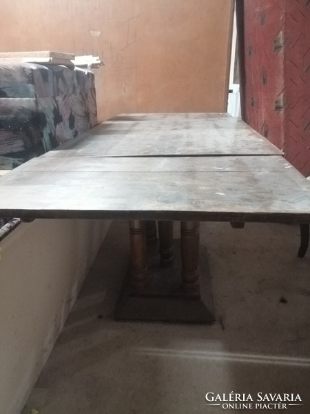 Ónémet nagy asztal