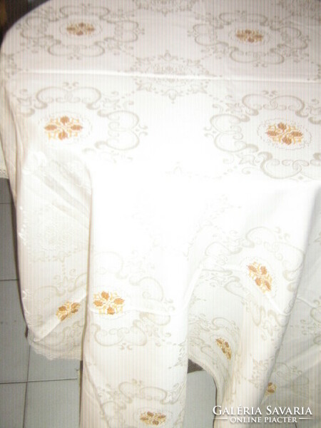 Dreamy special hand-embroidered baroque floral silk tablecloth with lacy edges