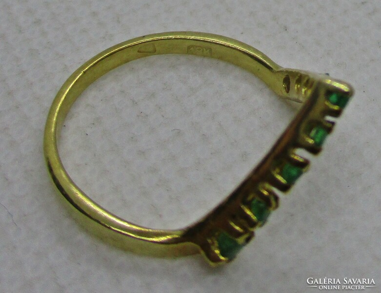 Beautiful old Israeli 18kt Victoria gold ring with emeralds