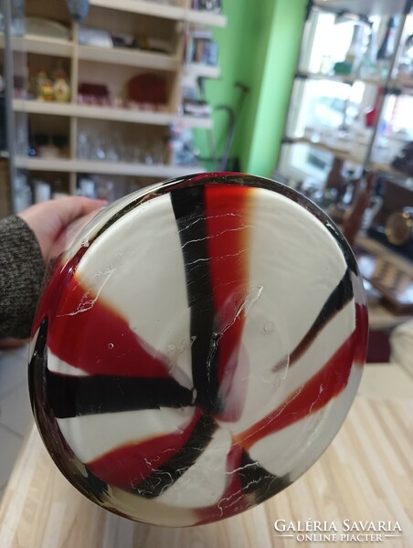 Extra nagy méretű Murànói piros-fekete-fehér üveg vàza