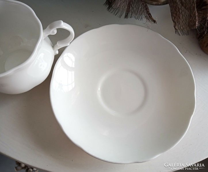 Angol porcelán hosszúkávés hófehér csésze