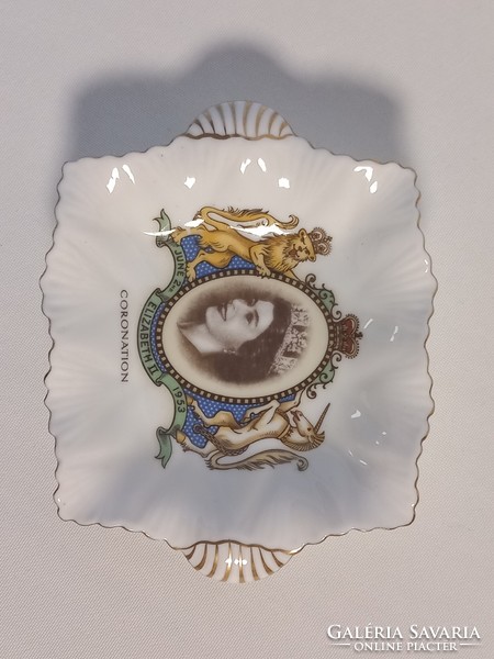 II. Erzsébet koronázási füles emléktálka - angol csont porcelán
