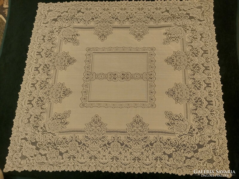 Embroidered tablecloths/tablecloths 6 pcs + lace tablecloth 2 pcs