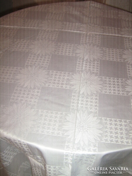 Beautiful, elegant, snow-white floral damask tablecloth, new