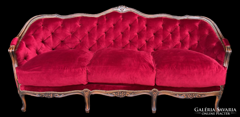 Classic neo-baroque sofa renovated in Chesterfield style