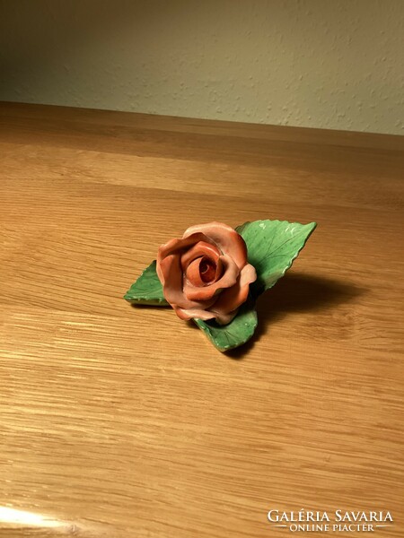 Herendi porcelán rózsa.