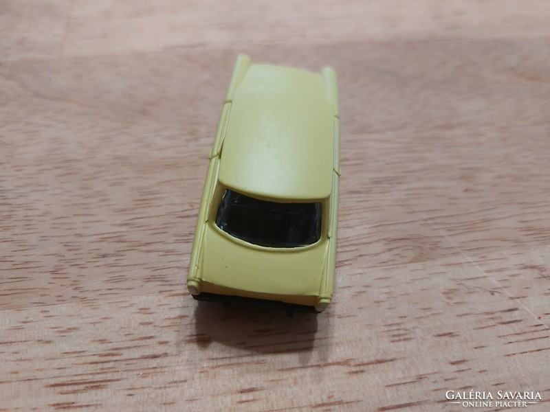 (K) Maisto Trabant modell 1:64