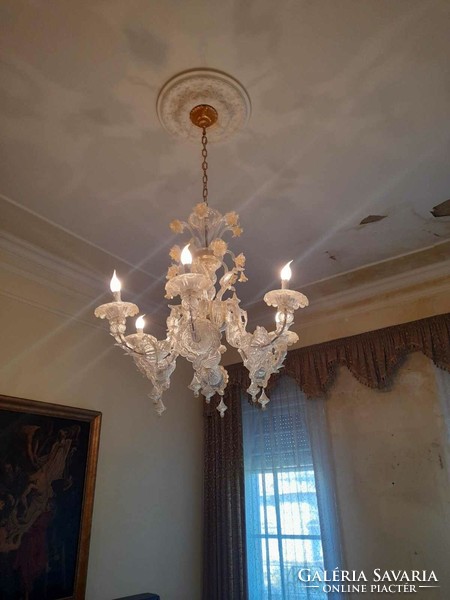 Murano chandelier - in a noble milieu