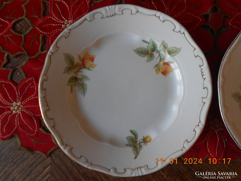 Zsolnay yellow rose pattern cookie plate i