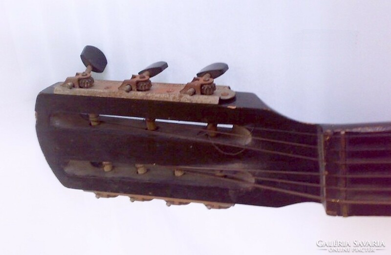 Russian 7-string drum guitar, very rare, antique piece from the xx. From the middle of the century