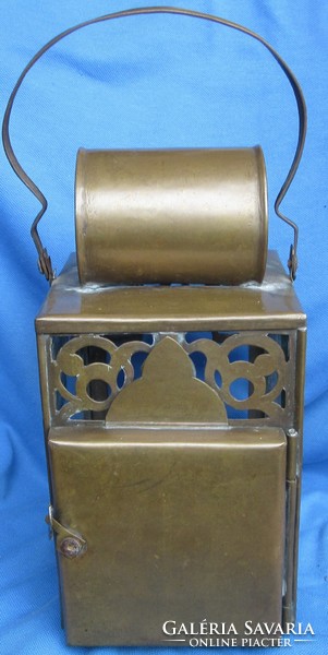 Antique portable copper candle lamp, 24 cm high without handle, 13x11.5 cm