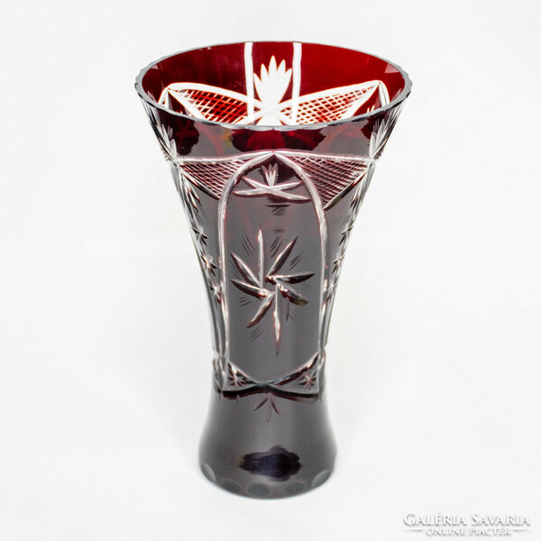 Bíborpácolt üveg váza