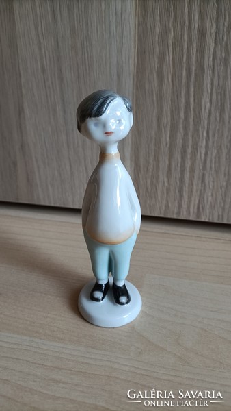 Retro Hollóházi Káldor Aurél tervezte porcelán fiú figura 1
