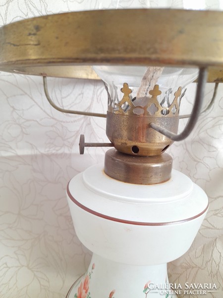 Painted glass kerosene lamp without hood