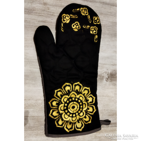 Kitchen gloves