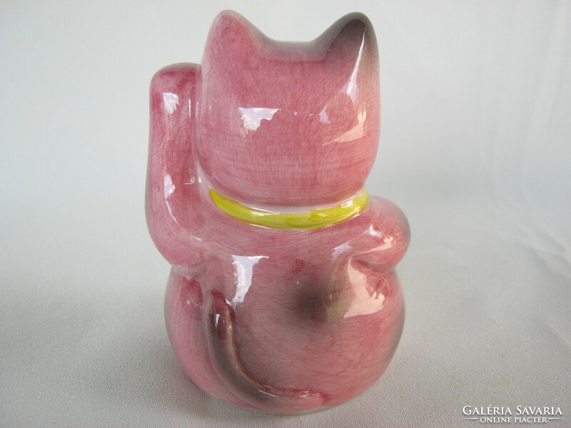 Ceramic waving kitty cat