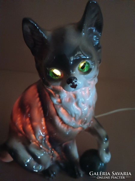 Vintage porcelain cat lamp with luminous eyes. Negotiable