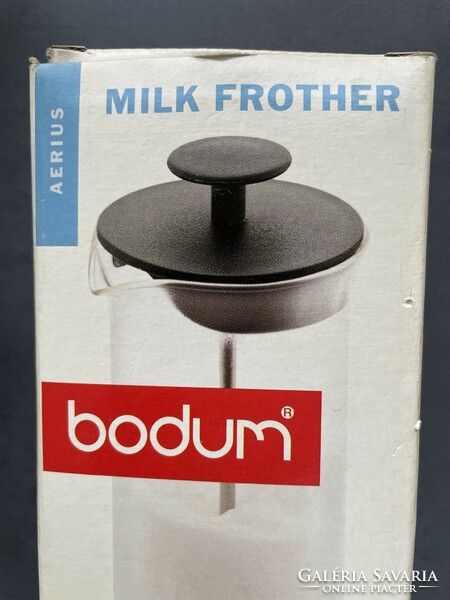 Bodum vintage manual milk frother in box