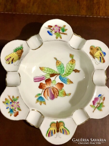 Herend Victoria patterned ashtray