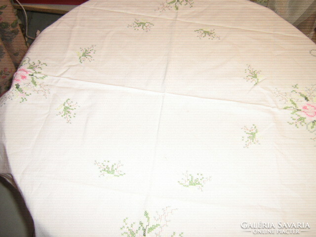 Wonderful Hand Embroidered Pastel Cross Stitch Vintage Rose White Linen Needlework Tablecloth