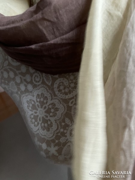 'Samaya' very fine cotton scarf in a pleasant color combination 100x165cm