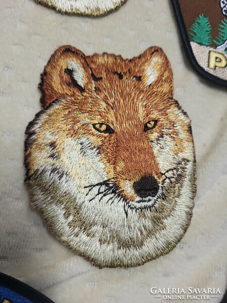 Sew-on, wolf-themed mixed sew-ons