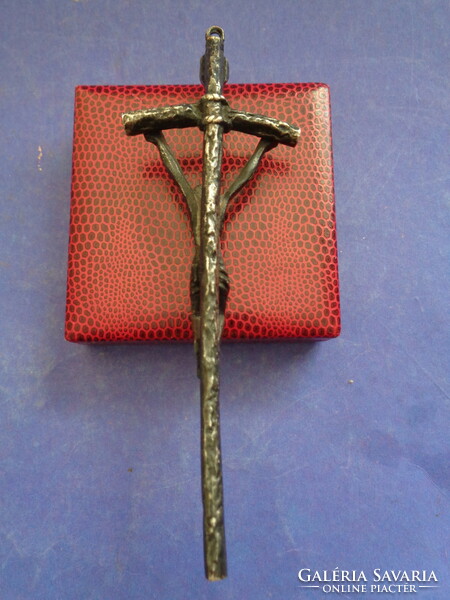 Silver-plated craftsman's crucifix