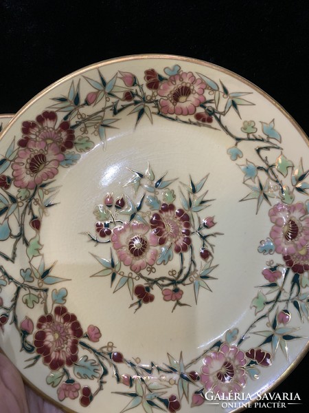 Zsolnay flat plate, cake with a diameter of 18 cm