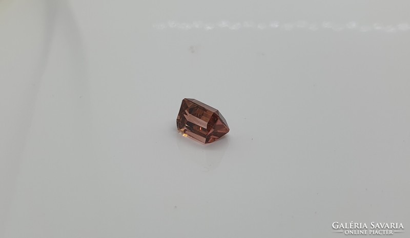 Peach tourmaline 1.53 Carats. With certification.