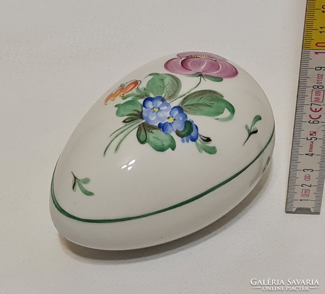 Herendi virágmintás, tojás porcelán bonbonier (2897)