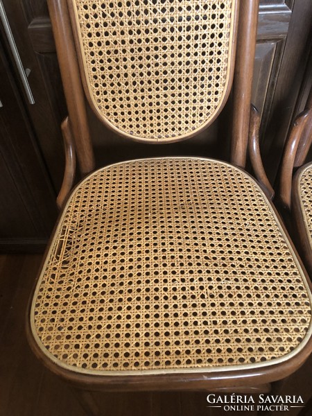 2 Thonet chairs