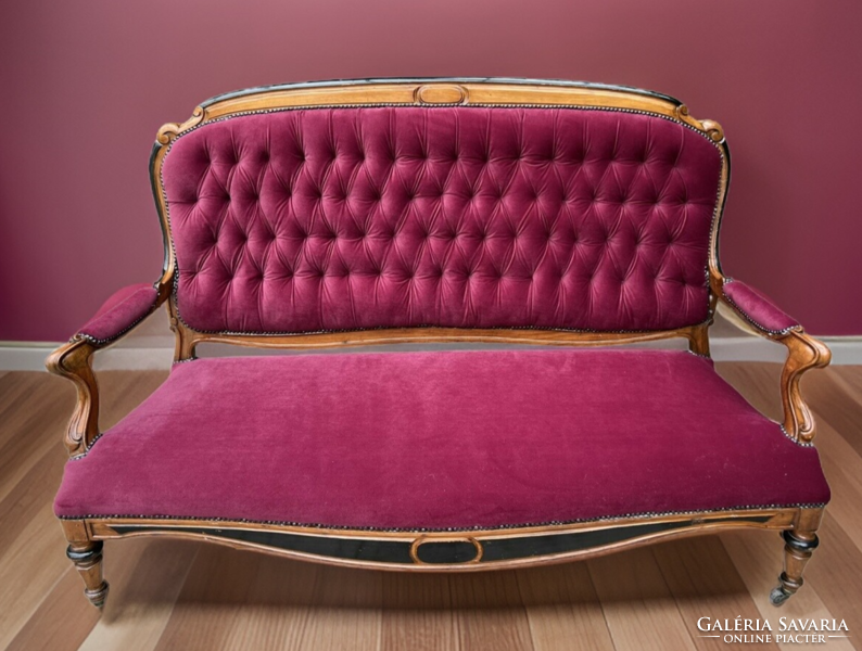 Klasszikus antik 19. századi antik kanapé felújítva
