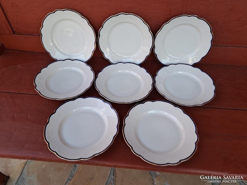 Beautiful Zsolnay rare beaded flat plates plate kitchen