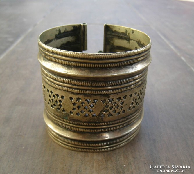 Antique, Turkish collapsible metal bracelet, extra wide