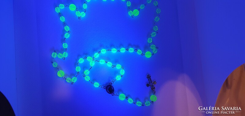 Genuine Czech Uranium Glass Rosary #24015