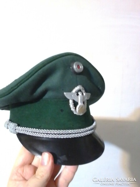 Wartime German plate cap