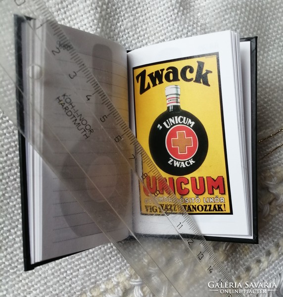 Unicum pocket calendar 2000