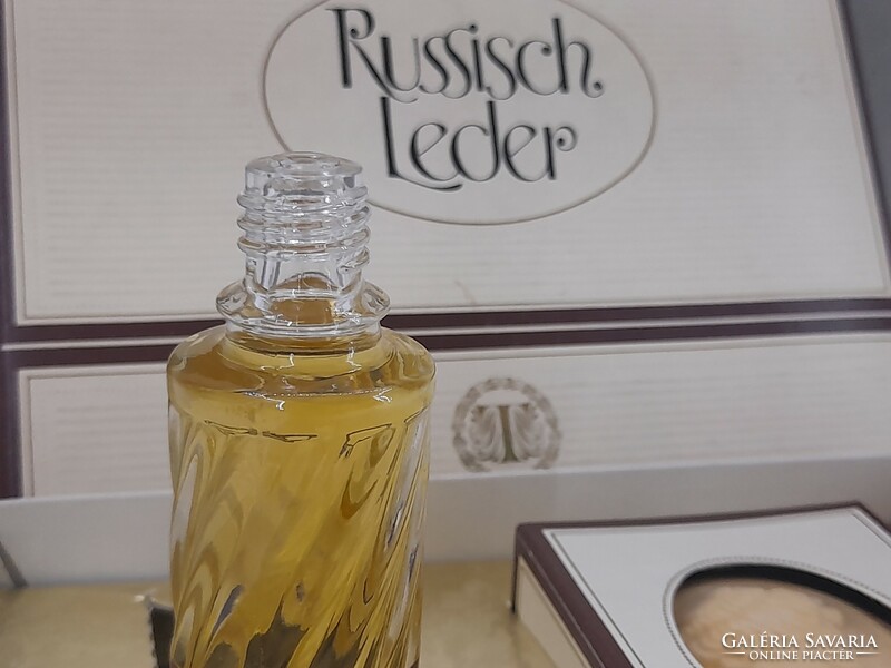 Vintage Russisch Leder Eau de Cologne kölni parfüm és szappan dobozában