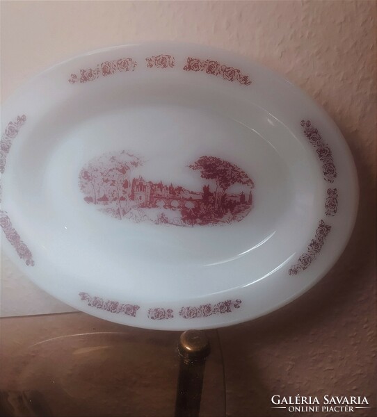 Heat-resistant oval scene and offering