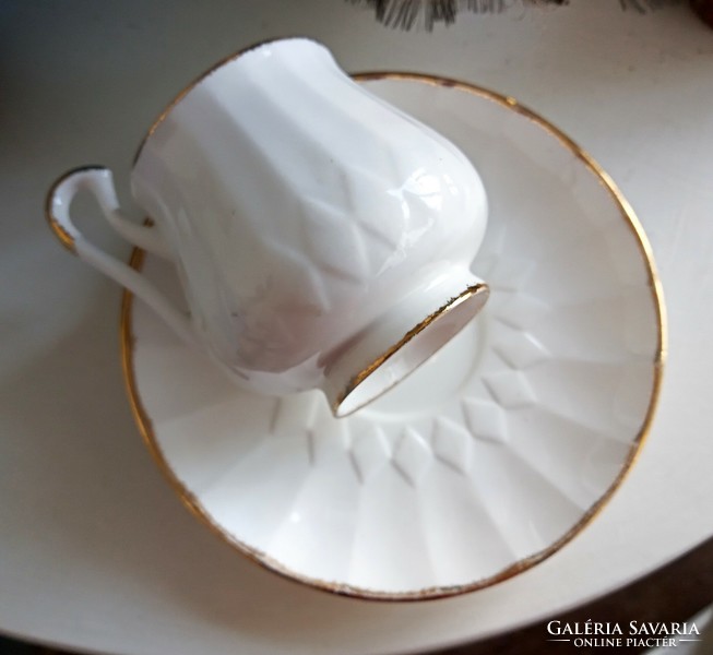 Royal angol porcelán hosszúkávés csésze hófehér