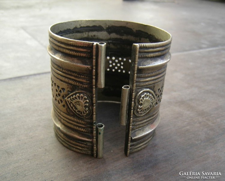 Antique, Turkish collapsible metal bracelet, extra wide