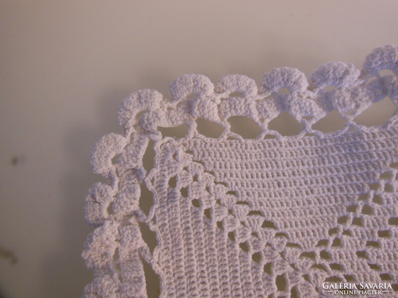 Handmade - lace - 21 x 21 cm - snow white - old - Austrian - flawless