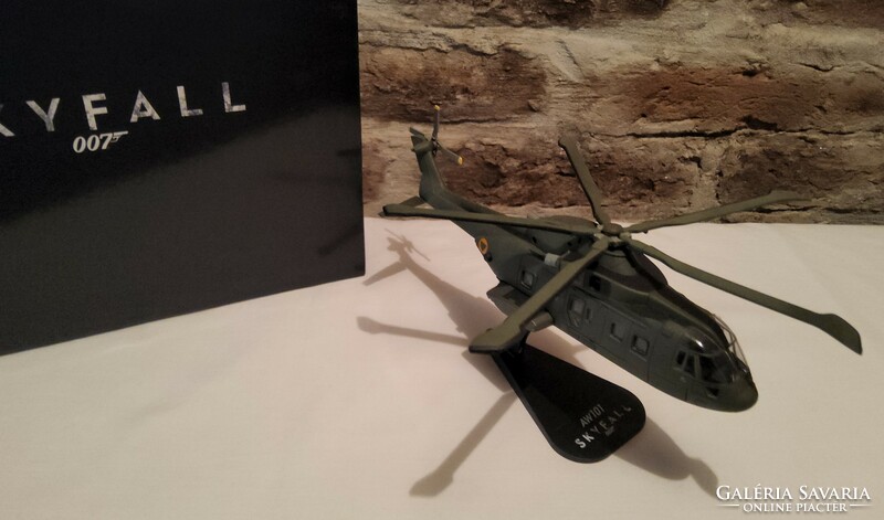 Aw 101 helicopter model