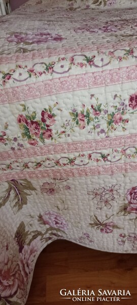 Huge floral bedspread